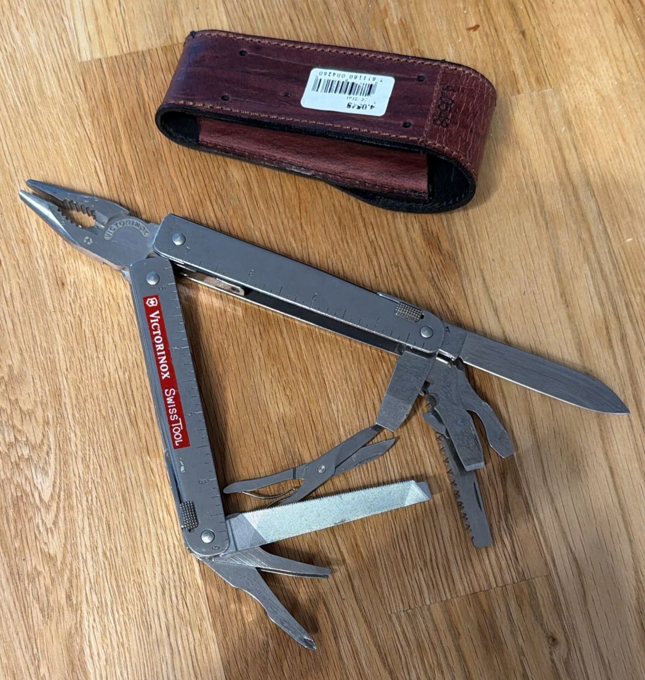 Victorinox Coltelli tascabile: VICTORINOX SWISSTOOL MIT ETUI – Usato da Zürich venduto da Frei-Occasionen 1