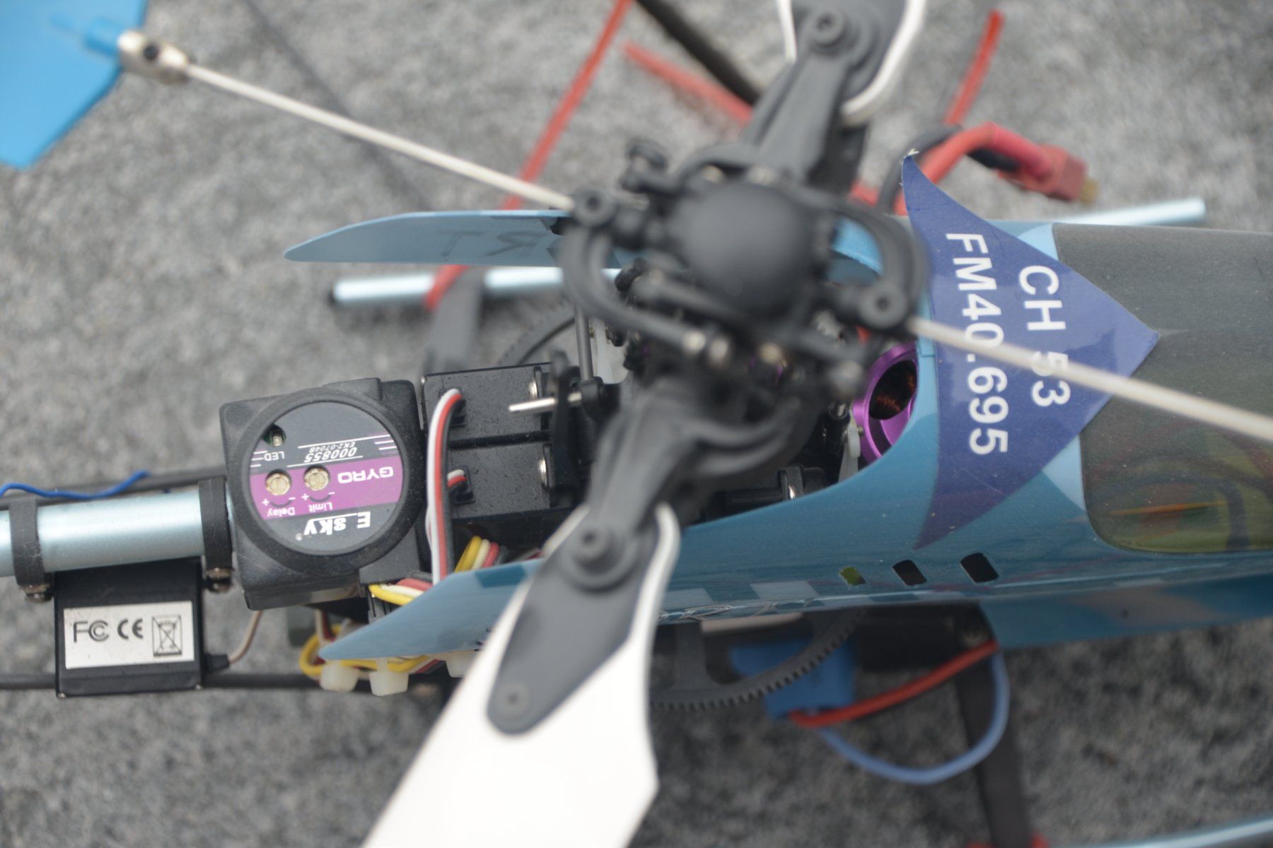 RC Kits de montage: Helikopter ESKY – Défectueux à Alpthal par Mhuebner 2