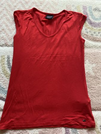 Damen T-Shirt rot Grösse XS guter Zustand