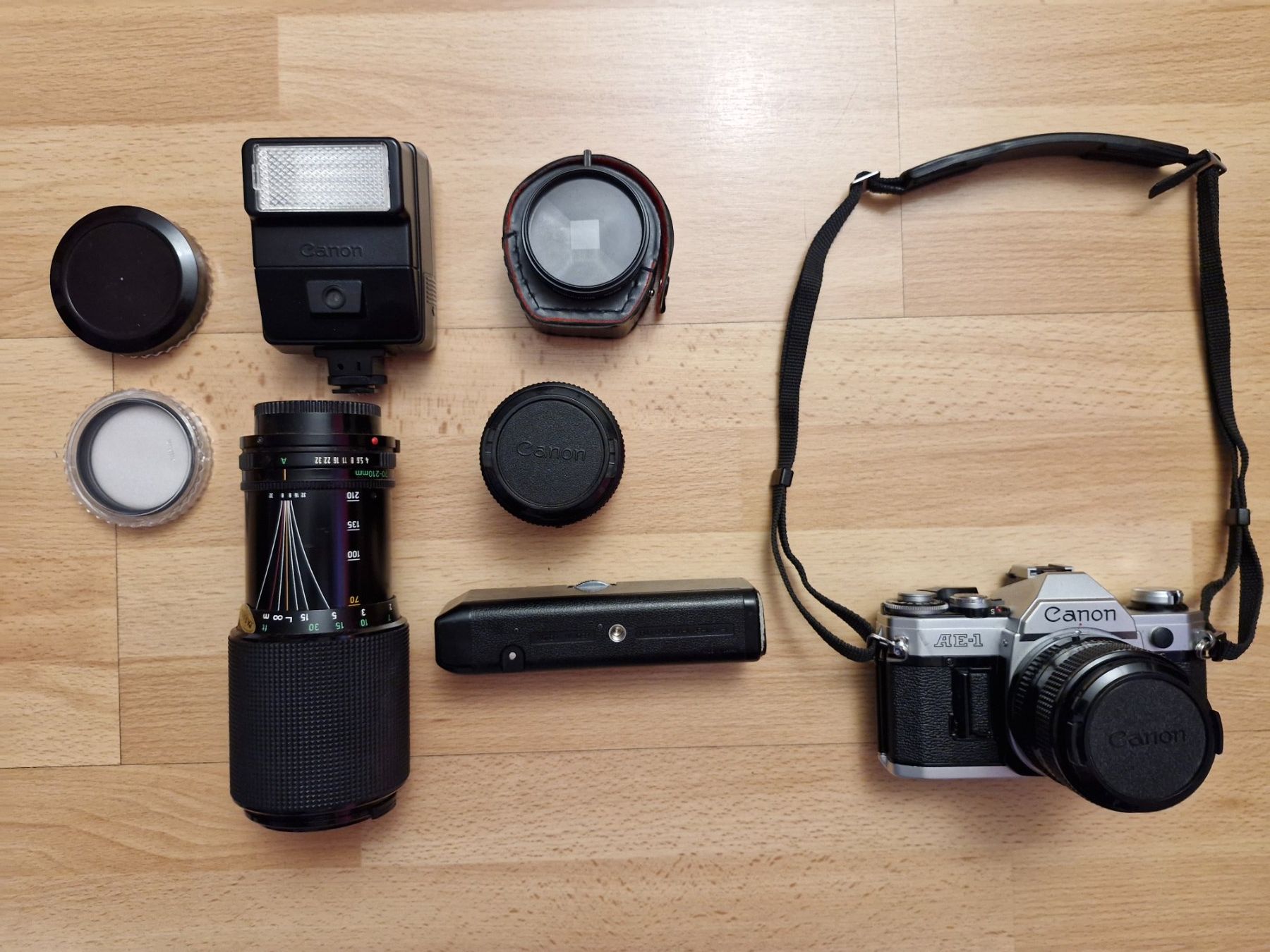 Canon Fotocamera: Spiegelreflexkamera mit Zubehör – Usato da Abtwil SG venduto da Diegolino03