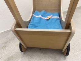 Holz Kinderwagen mit Bettzeug - neuwertig