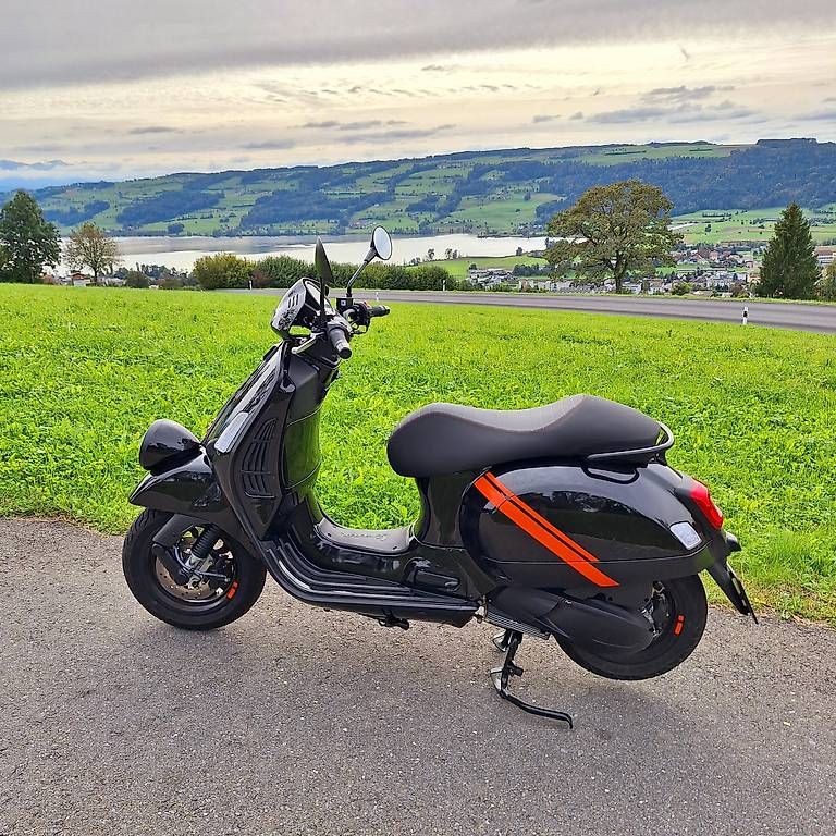 Piaggio Scooters: Piaggio Vespa GTV 300 Neuwertig – Gebraucht aus Aristau von Freiaemter89 2