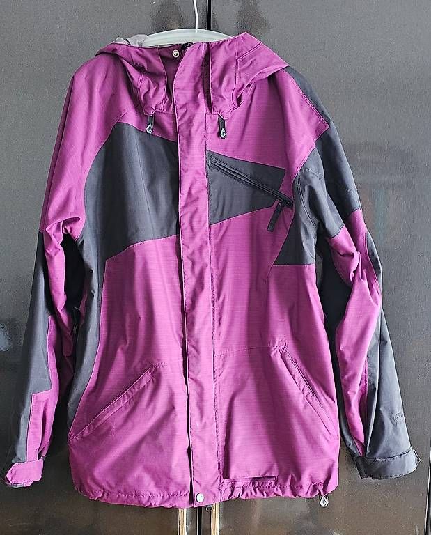 Giacche: Volcom Skijacke / Snowboardjacke – Usato da Rickenbach LU venduto da jess8421