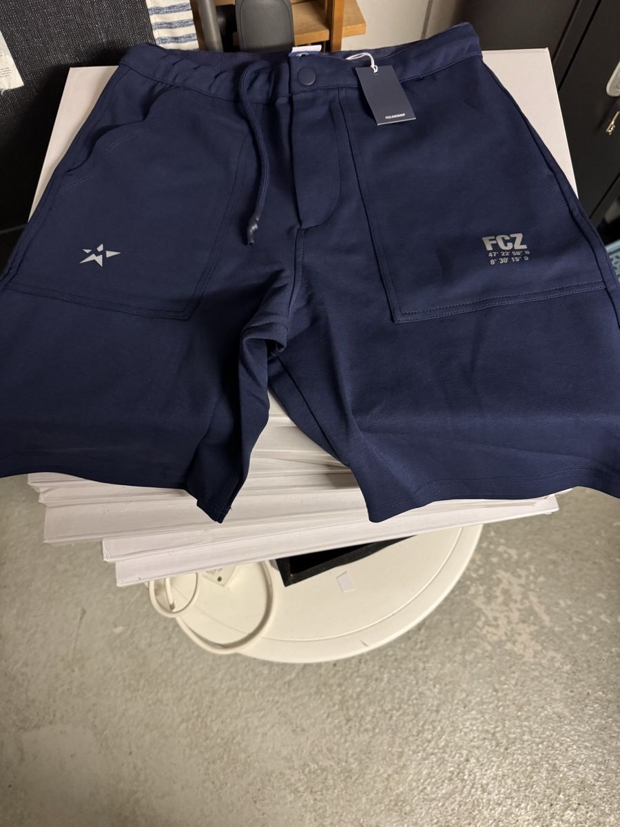 Pantaloni: FC Zürich Tech Shorts Grösse S – Nuovo e nell'imballaggio originale da Suhr venduto da Oppel
