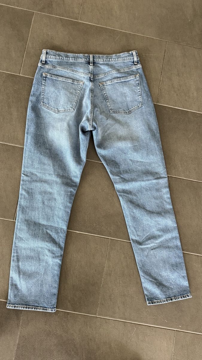 Cos Jeans: COS Regular fit Jeans, heller Denim.  – Usato da Weesen venduto da isabelleST 3