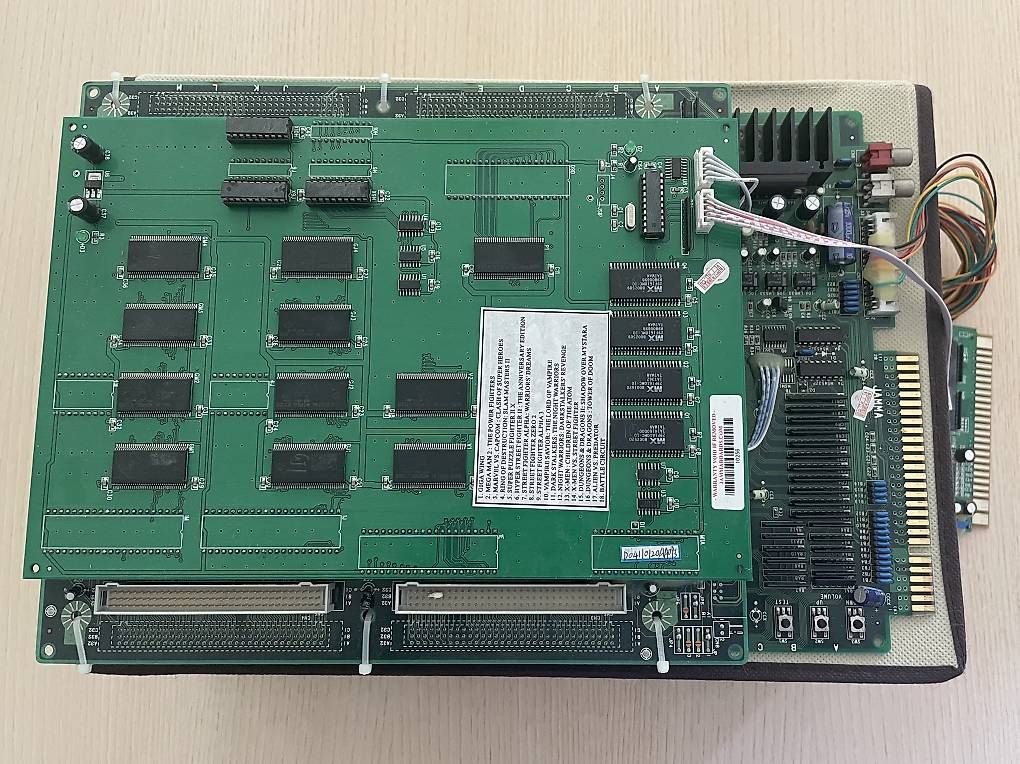 Capcom Giochi: Carte arcade Capcom CPS2 18 in 1 – Usato da La Tour-de-Peilz venduto da MD2020