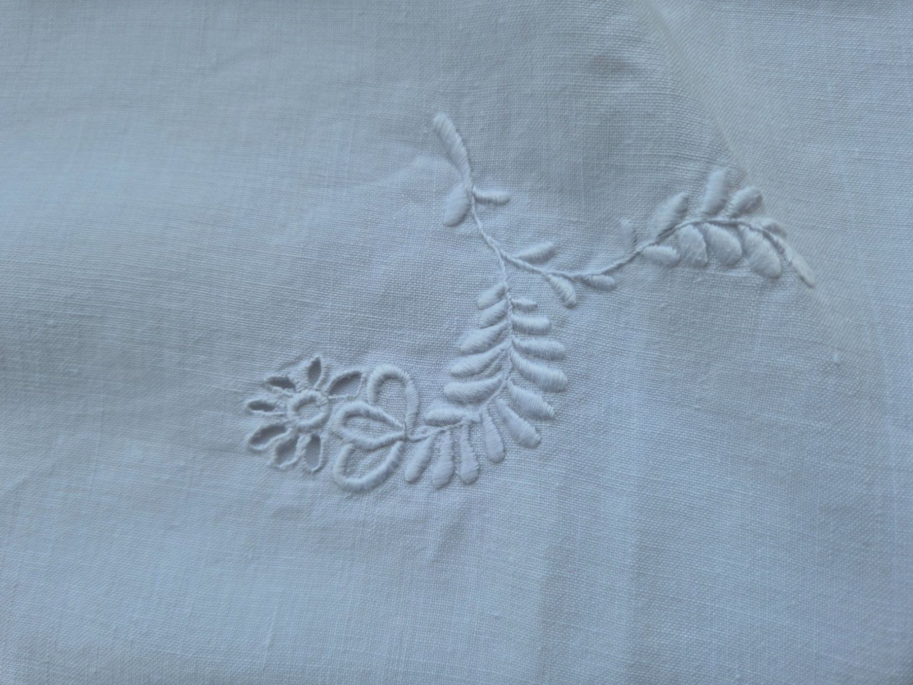 Biancheria da letto: Alte feine Leinen-Leintuch mit Monogramm BL, handbestickt – Usato da Bern venduto da aronari 6