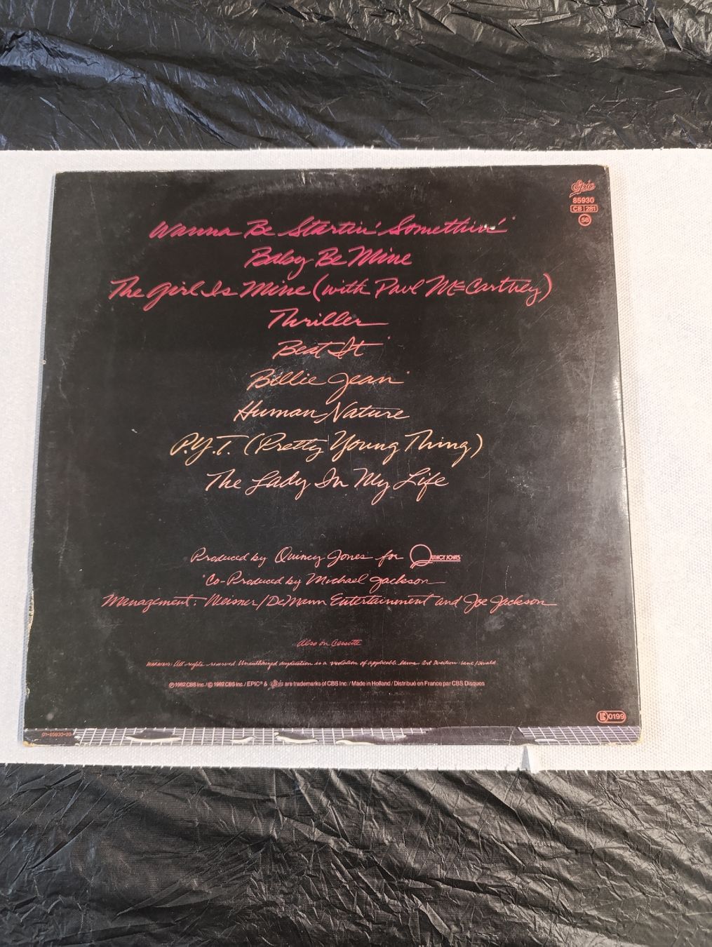Dischi in vinile: Michael Jackson "Thriller"disque original de 1984 – Usato da Avry-sur-Matran venduto da dav_nm5p 1
