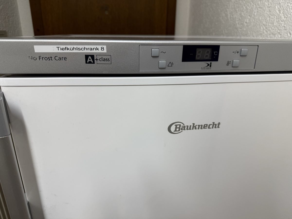 Bauknecht Congelatori: Tiefkühlschrank Bauknecht – Usato da Ebikon venduto da Rechsteiner90 2