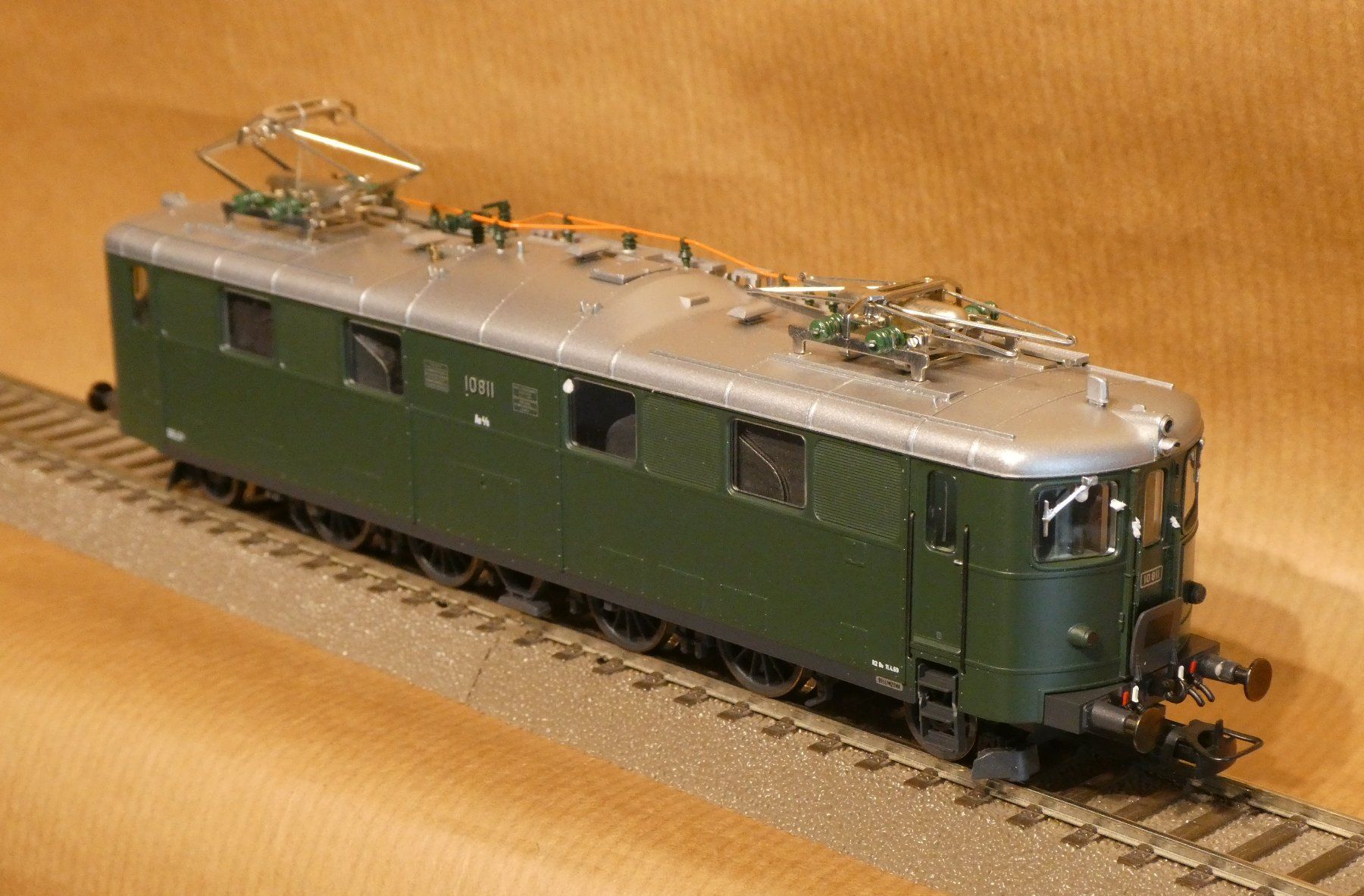 Roco Modellini di ferrovie: Roco SBB Ae 4/6 Gotthardlok DUMMY – Nuovo e nell'imballaggio originale da Muri b. Bern venduto da Malagueno 1
