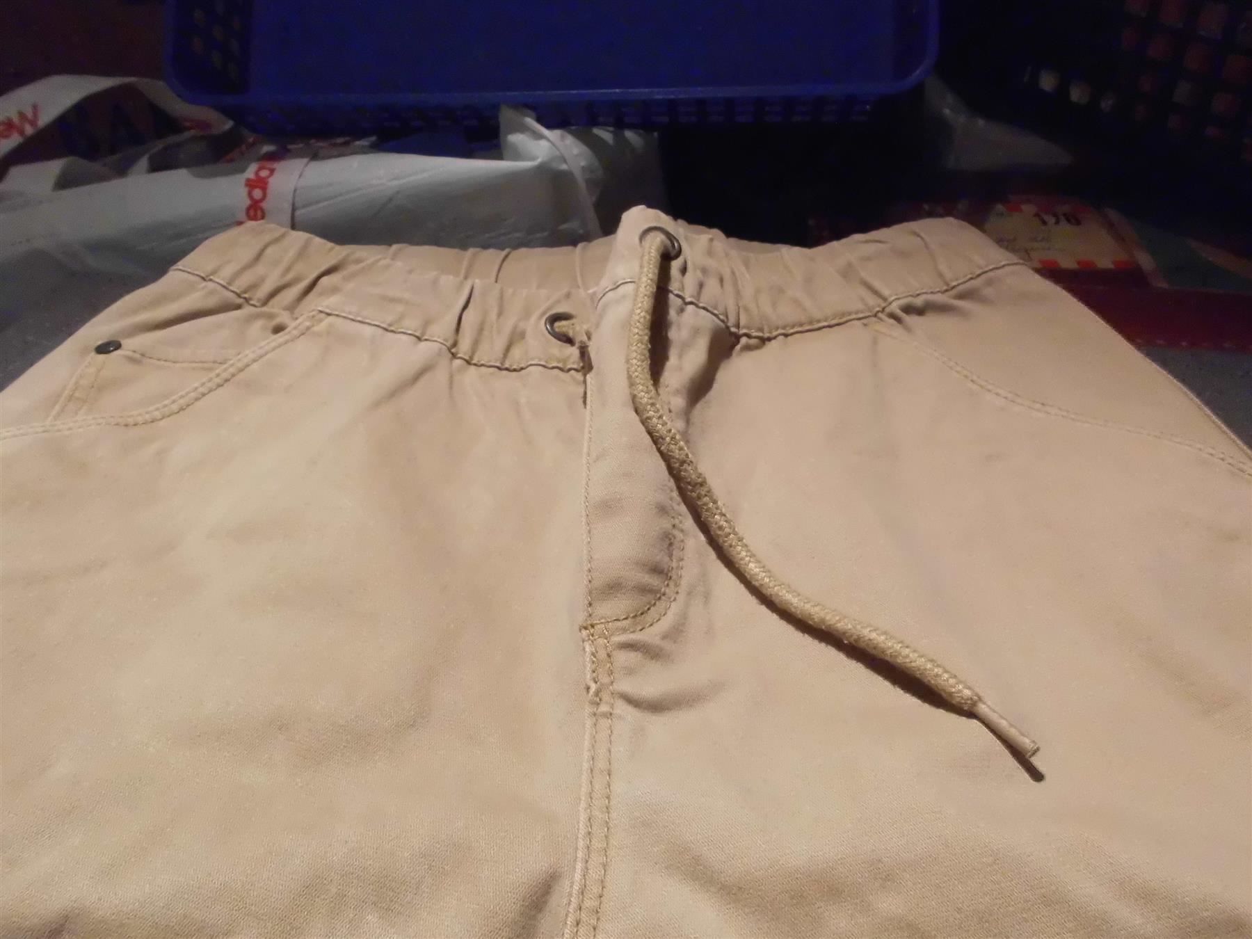 H&M Pantaloni: Hose Grösse 158, H&M, hellbraun zum Binden – Usato da Zürich venduto da abraxas1291 1