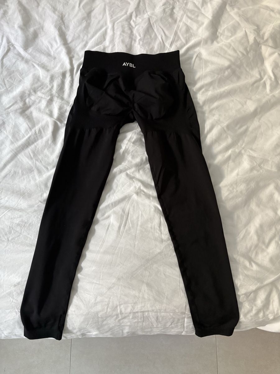 Aybl Leggings: AYBL- Black Leggings S – Neu (gemäss Beschreibung) aus Vésenaz von ilomd 1