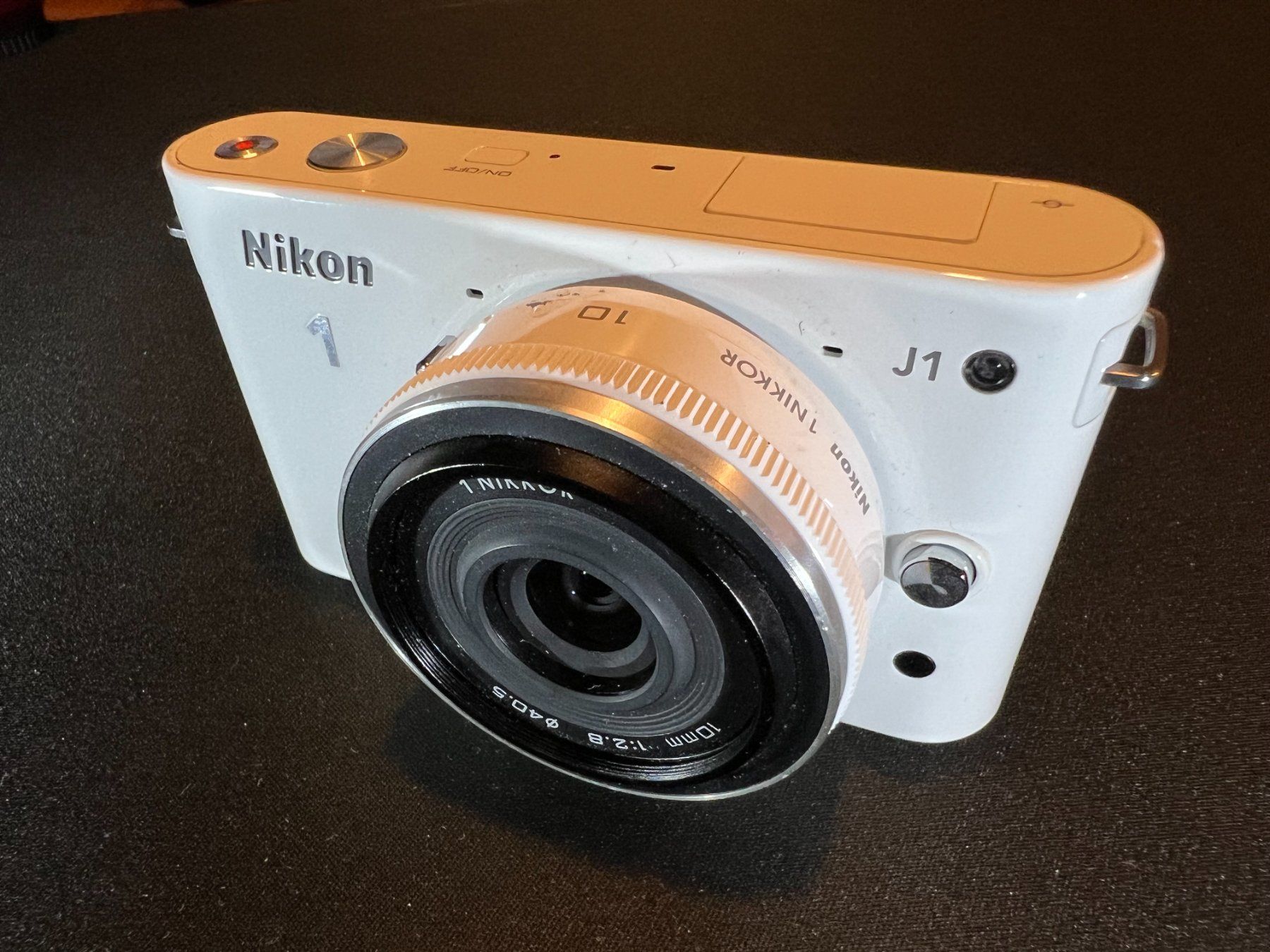Nikon Appareil photo: Nikon 1 J1 mit Objektiv – D'occasion à Uster par Stoessda 1