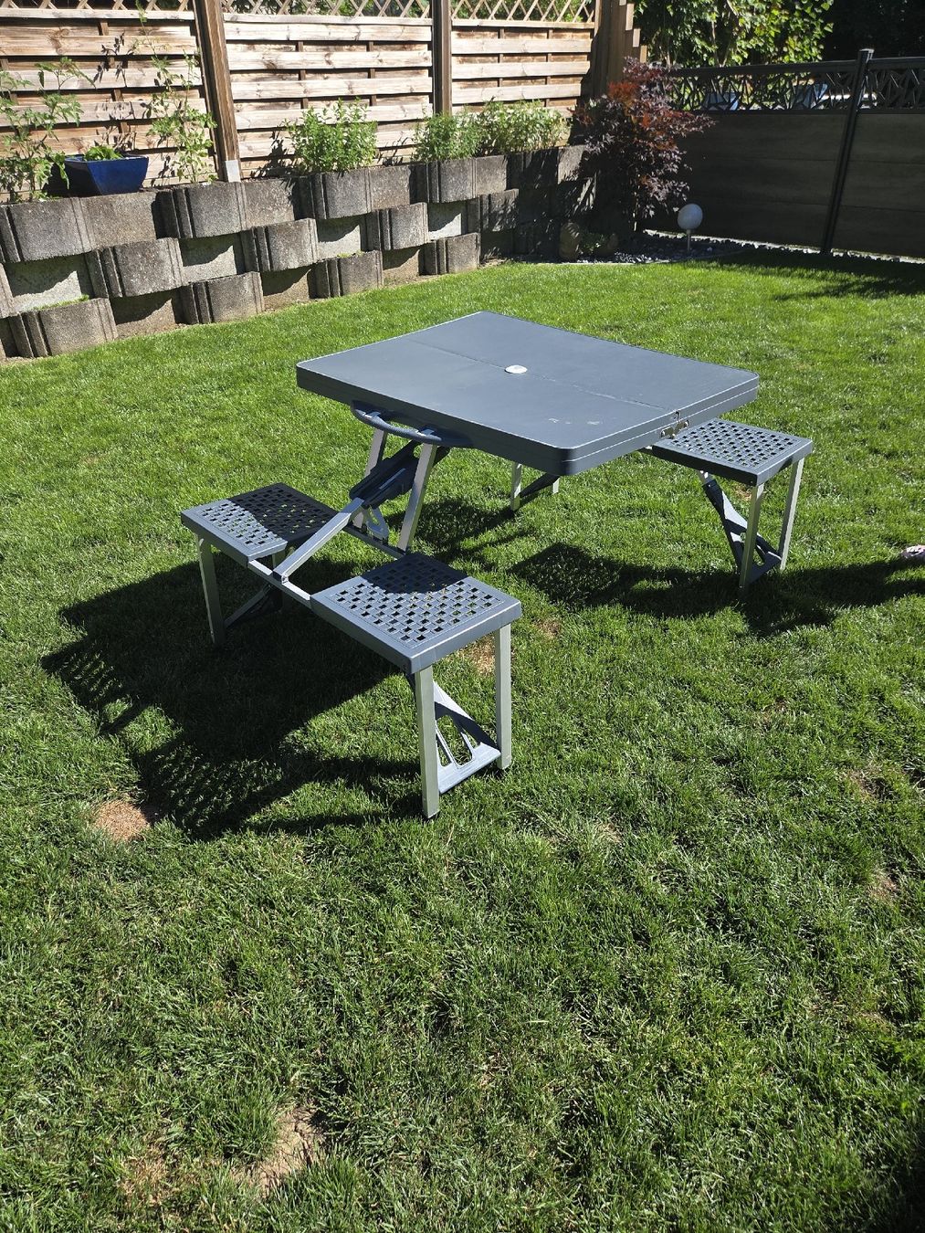 Tischset: Kompakte Camping Picknick Tischgarnitur 4 Plätzer  – Gebraucht aus Diepflingen von jes_6jp7