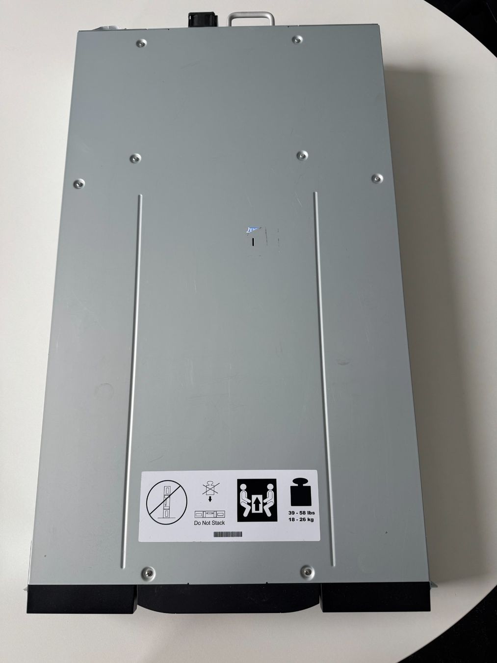 Server: NEOseries LTO-5 SAS Tape Library, Rackmount – Usato da Olten venduto da VJii-Productions 2