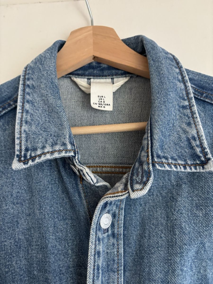 H&M Camicie: Classic Blue Denim Shirt Jacket Overshirt Size L – Usato da Wallisellen venduto da eli_v7dn 3