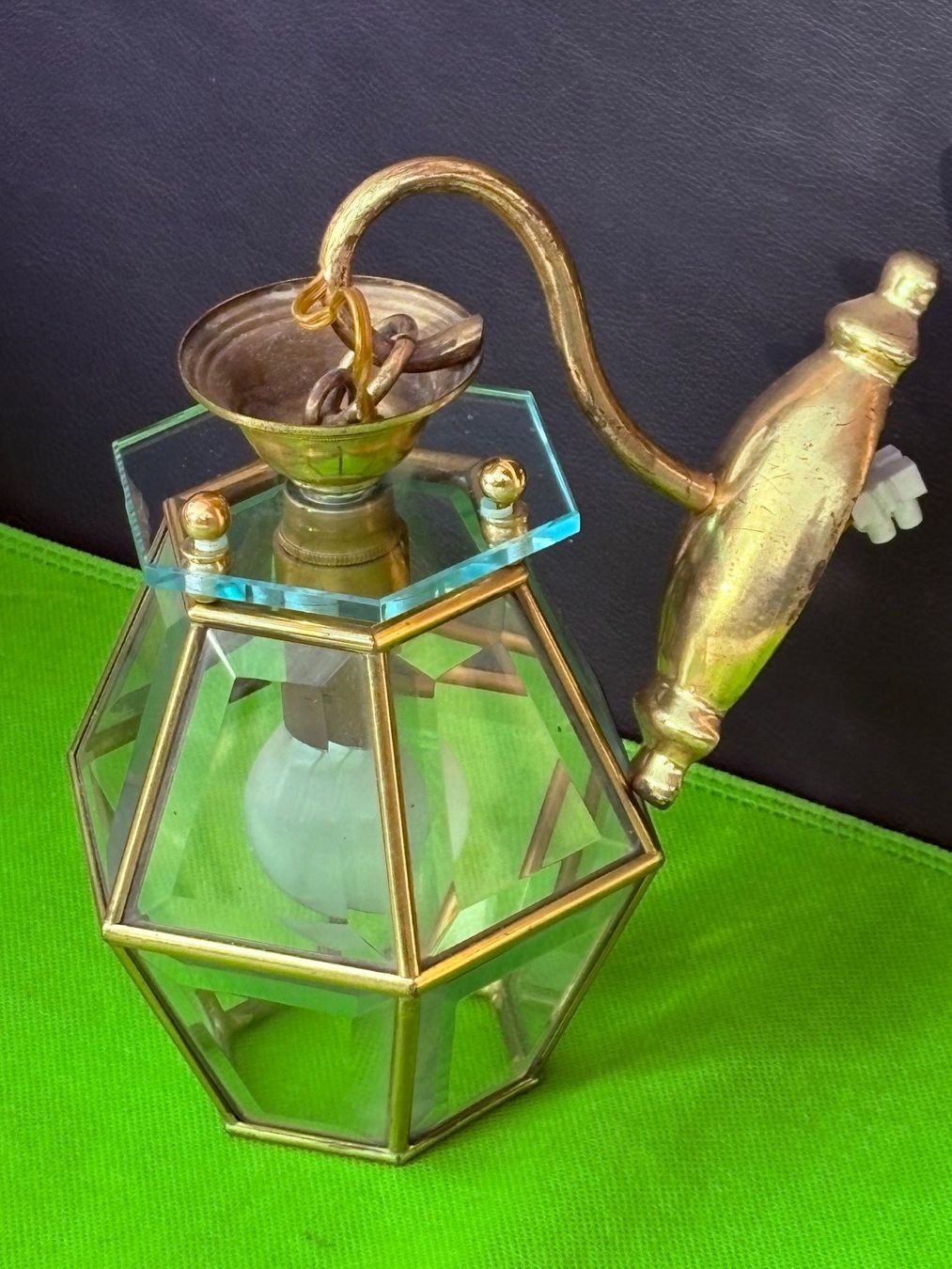 Lampade: Hängelampe sechseckig Glas mit Messingeinfassungen – Usato da Wil SG venduto da rolandsflohland 4