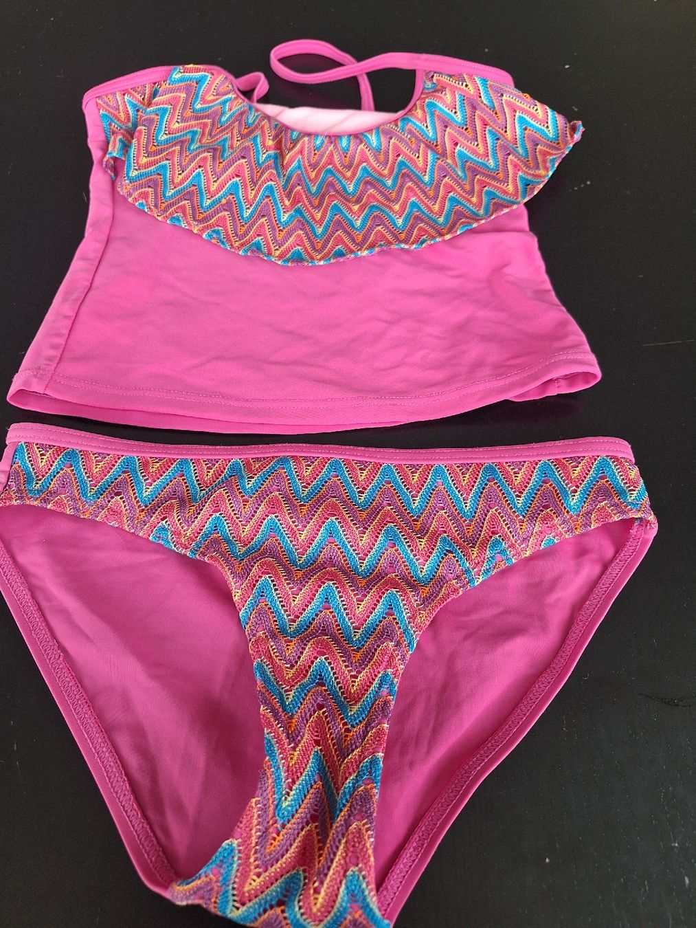Costumi da bagno & Bikini: Pinker Tankini mit Zickzackmuster, Gr. 140 – Usato da Wilen b. Wollerau venduto da kaffirank 1