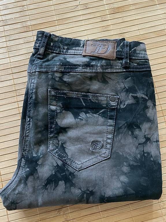 Tom Tailor Pantaloni: Hose Batik neuwertig Tom Tailor – Usato da Malters venduto da Gisi80 1