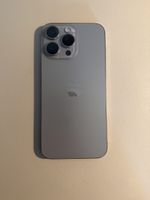 iPhone 15 Pro Max - mit 5 Handyhüllen