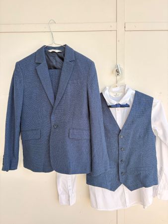 H&M Jungen Anzug, Gr. 152, 3-teilig inkl. Fliege&Hemd