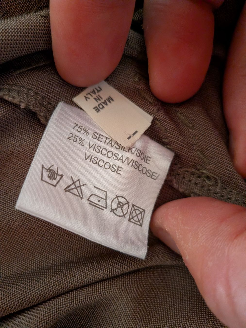 Canottiere & Pantaloni: Maglia seta donna con paillettes  – Usato da Taverne venduto da mel_z8df 3