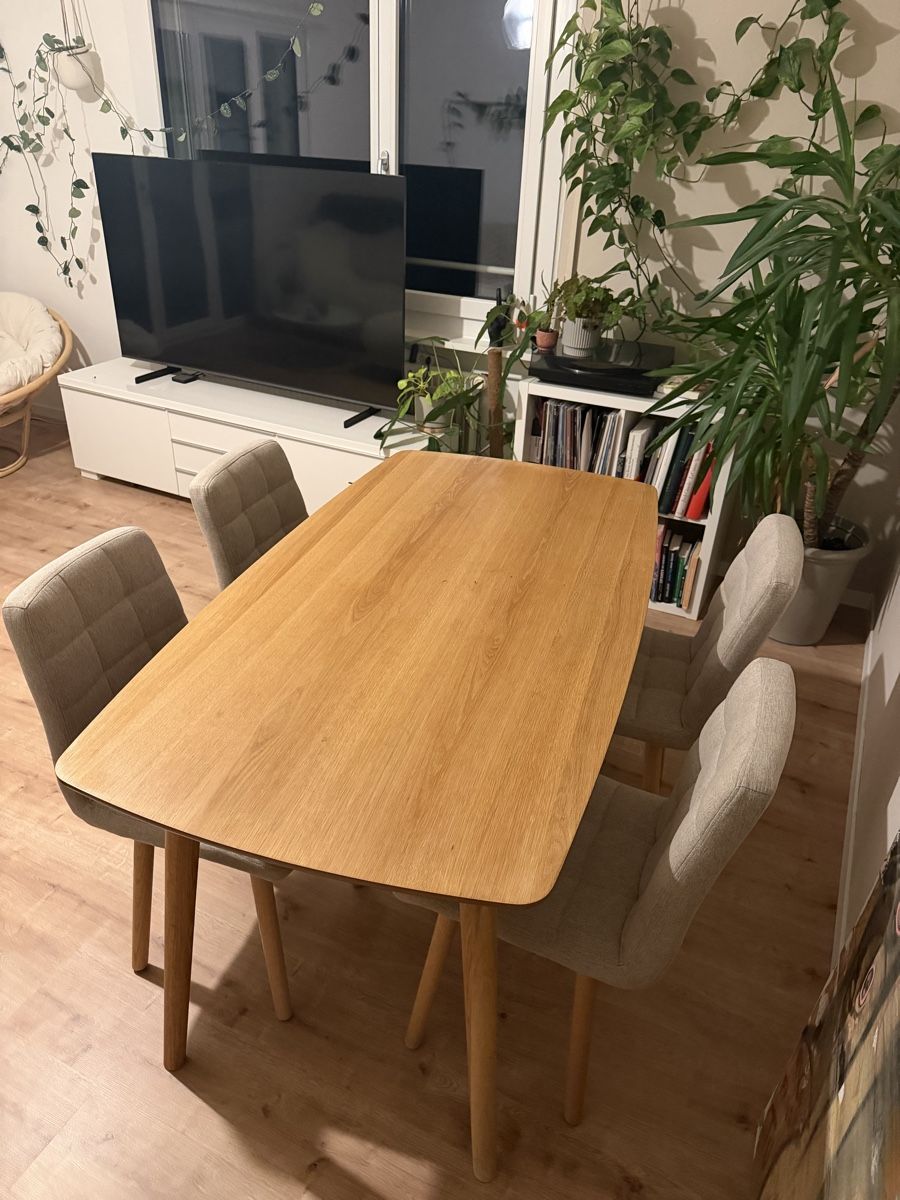 Set di tavolo e panche: Tisch und Stühle – Usato da Luzern venduto da jea_fj7g 1