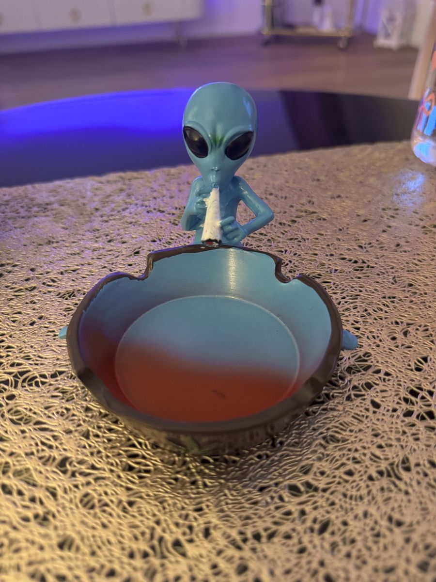Aschenbecher: Alien Aschenbecher, Deko, Neu – Neu (gemäss Beschreibung) aus Zwillikon von lej_9nbg