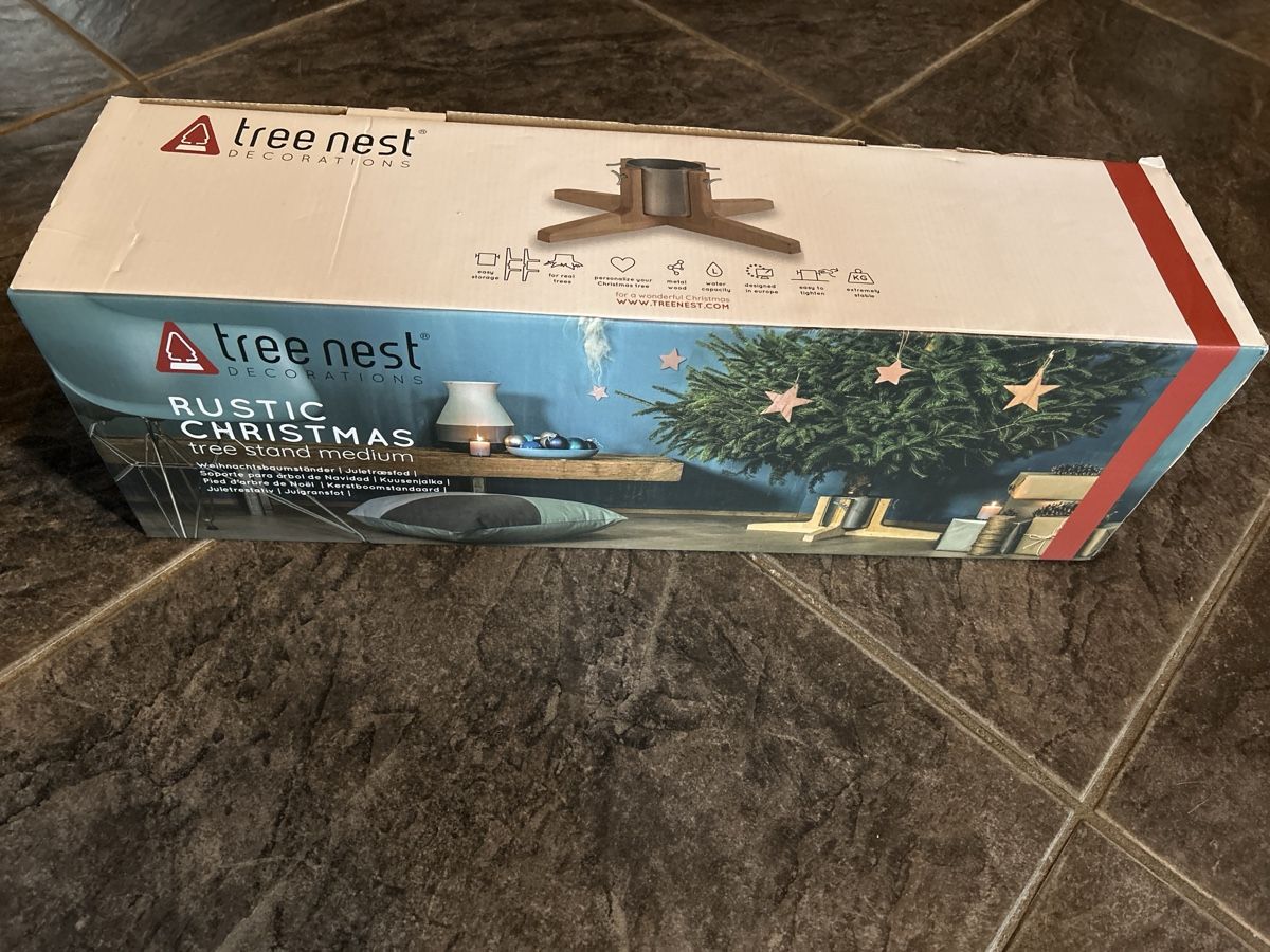Pieds de sapin de Noël: Pied à sapin – D'occasion à Choëx par Eva_24 3