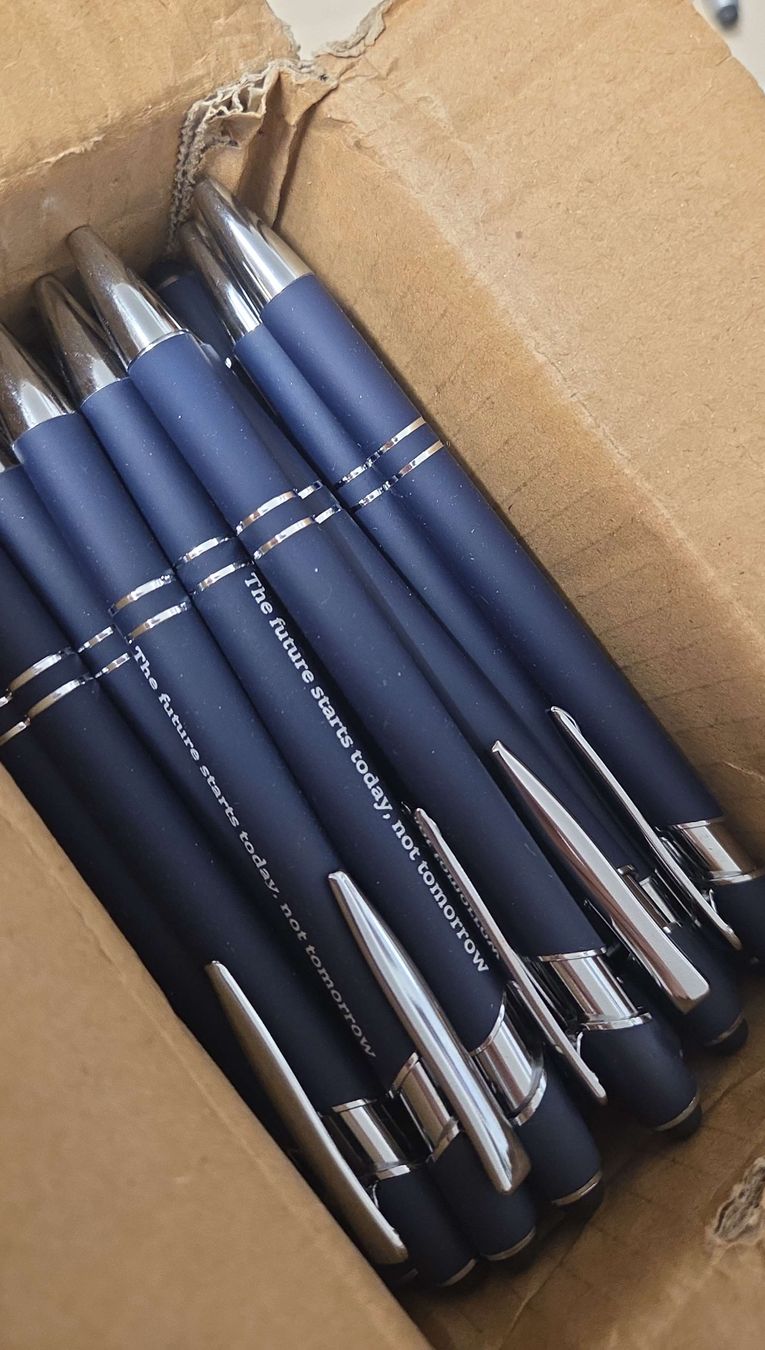Penna & Evidenziatori: Kugelschreiber Preis pro Stück – Nuovo e nell'imballaggio originale da Subingen venduto da DENDLE20