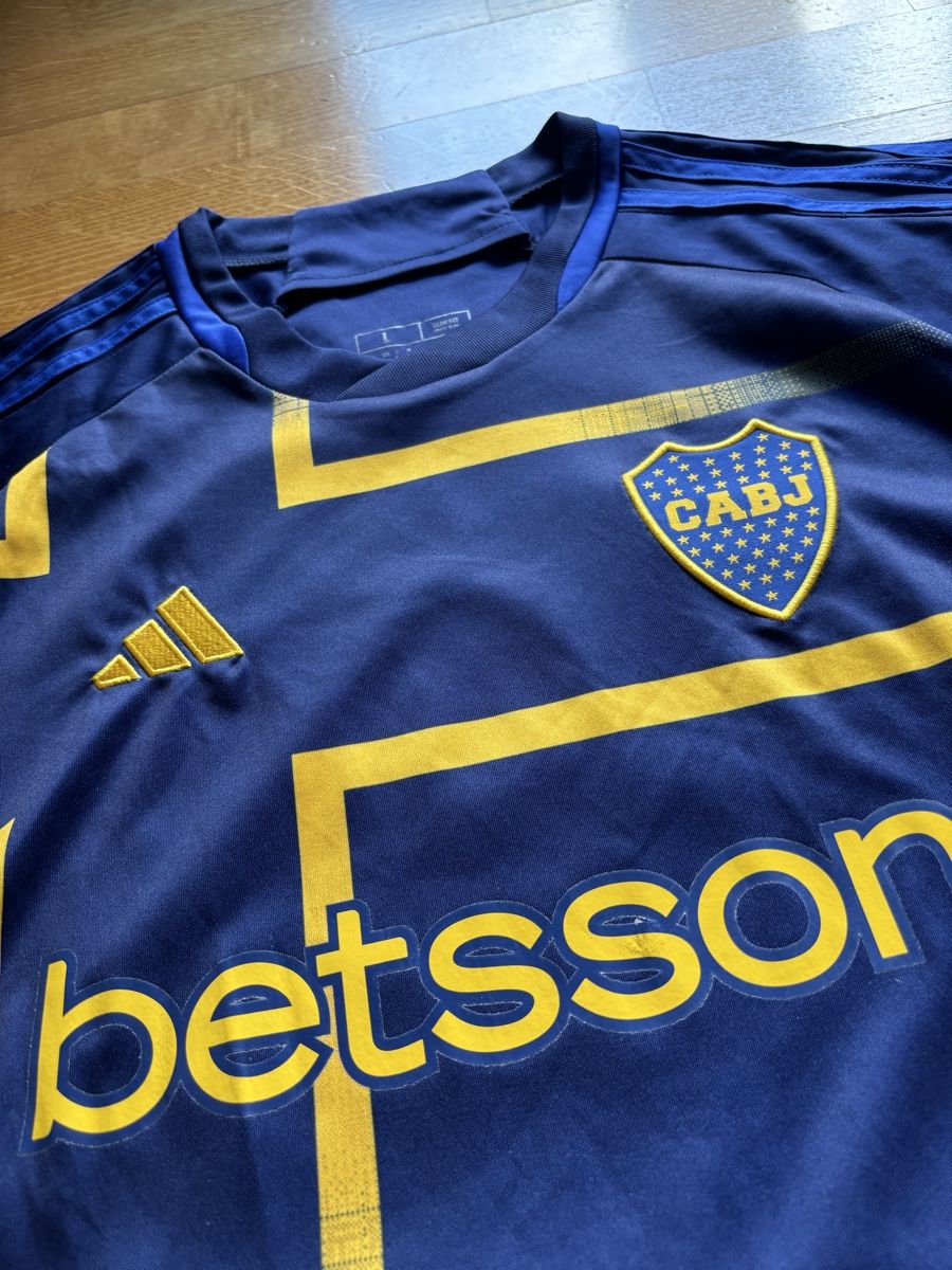 Adidas Canottiere & Pantaloni: Fussballtrikot Boca Juniors mit Cavani 10  – Usato da Winterthur venduto da Domihofmann 2