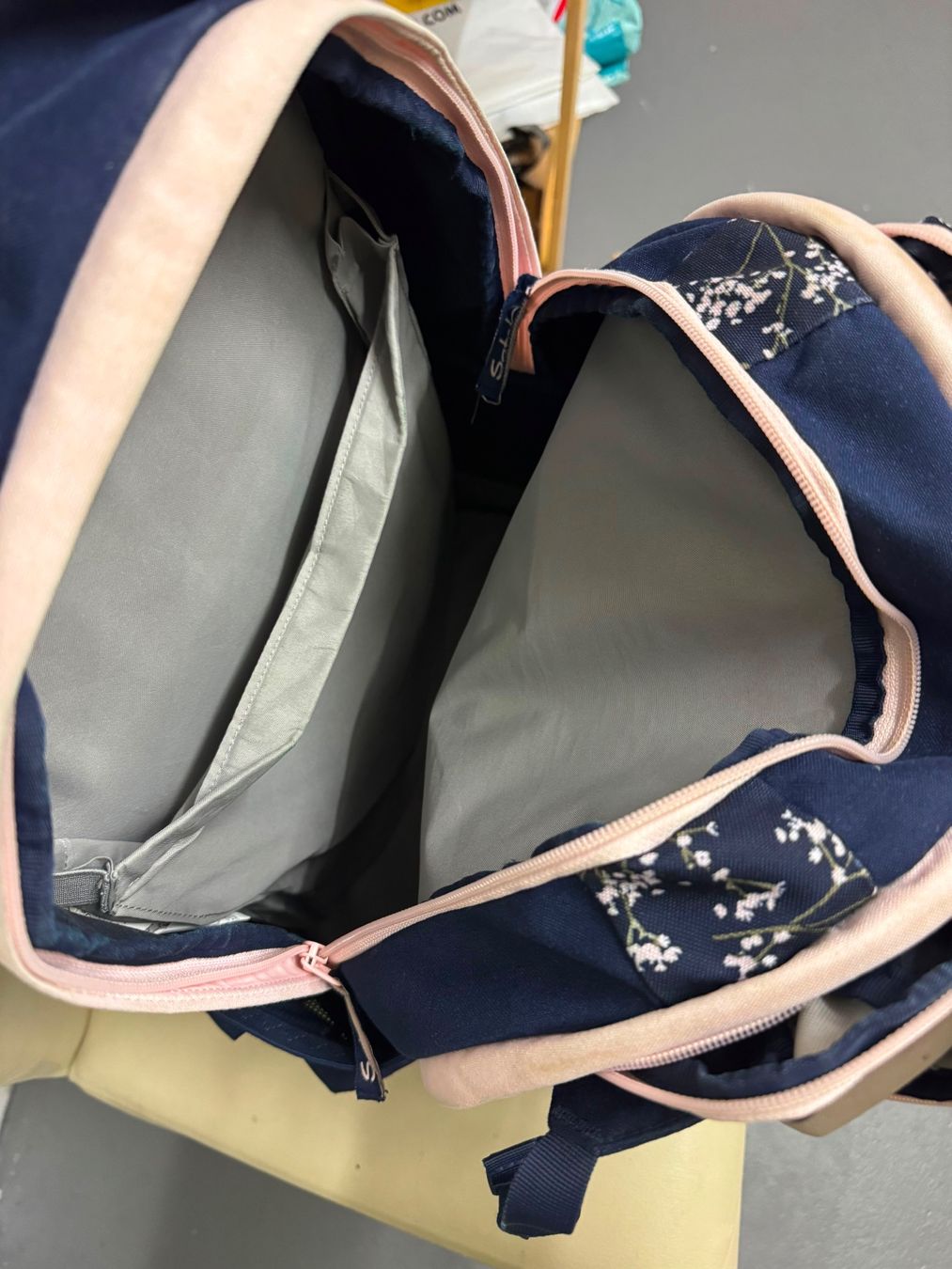 Borse & Zaini: Satch Schulrucksack – blau mit rosa Blumenmuster – Usato da Lostorf venduto da lac_g2ry 7