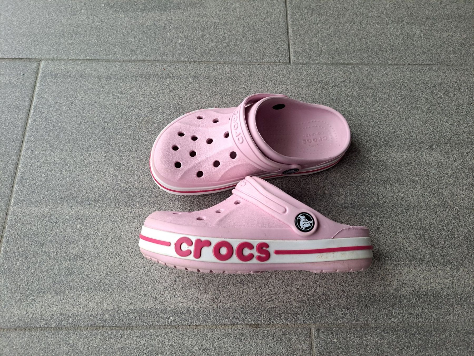Crocs Schuhe für Mädchen: Crocs Clog Sandale Gr 30 - 31 C13 – Gebraucht aus Bünzen von nag_25hr