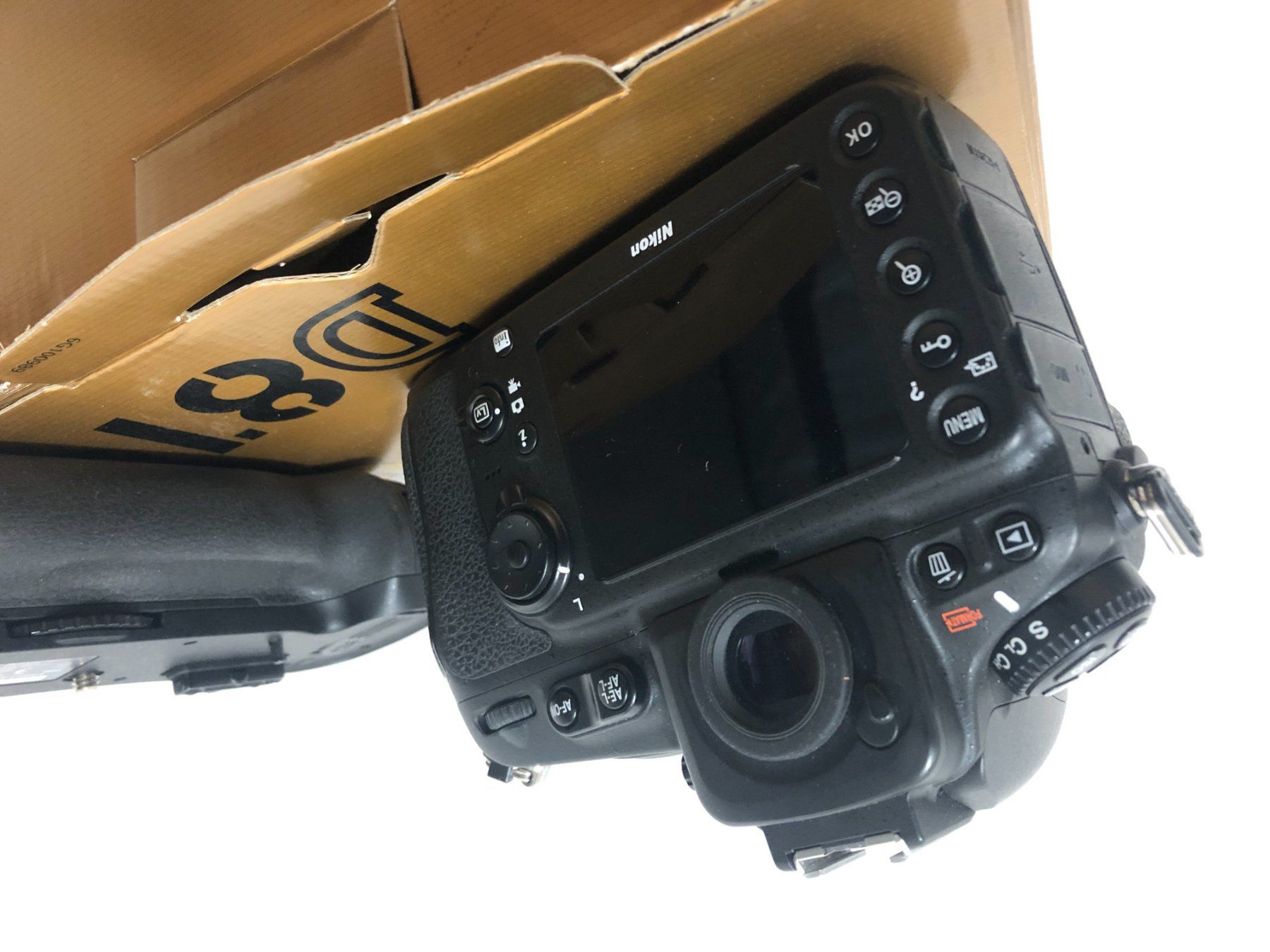 Nikon Fotocamera: Nikon D810 – Usato da Lausanne venduto da La_Grocante 2