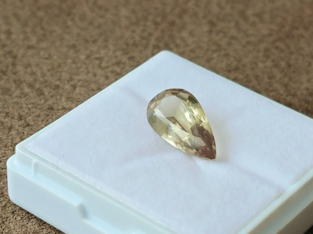 Pietre preziose: Csarite,Diaspore Farbwechsel – Nuovo (secondo la descrizione) da Wolhusen venduto da toni079