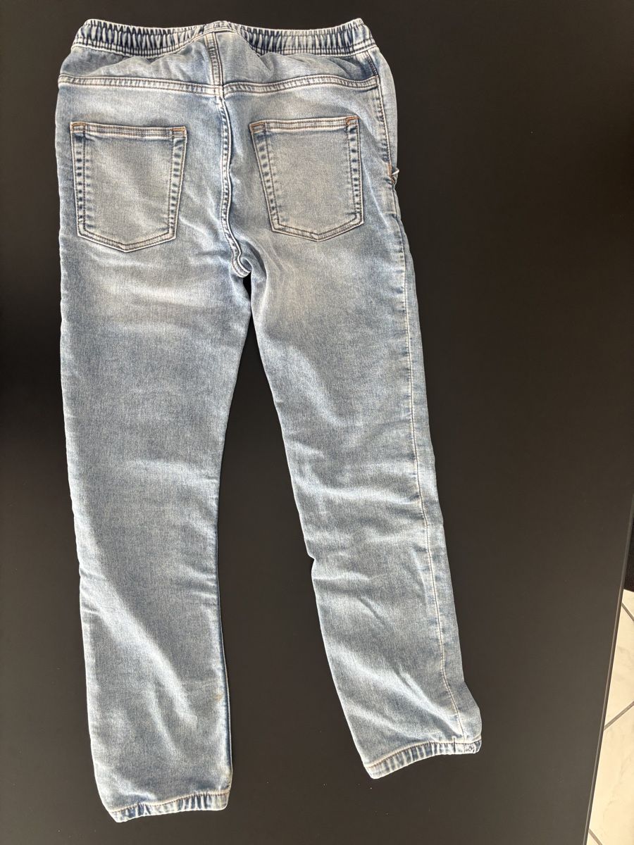 Gap Lotti & Set di vestiti: Set mit 4 Hosen von GAP – Usato da Niederuzwil venduto da Amicio 8