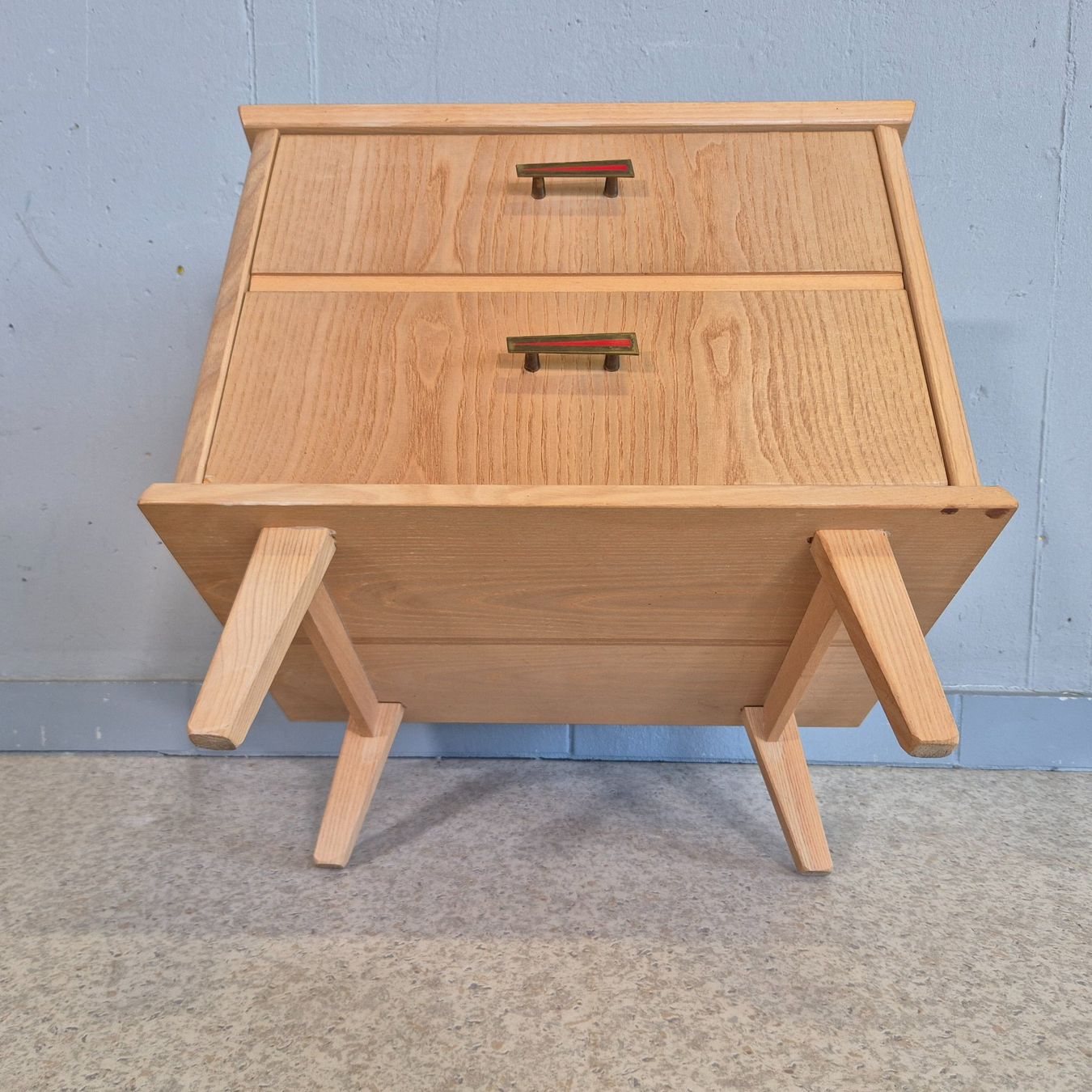 Kommoden: 1970 Nachttisch Bedside Table Kommode Schubladenkommode – Gebraucht aus Nottwil von Wondewa-Shop 4