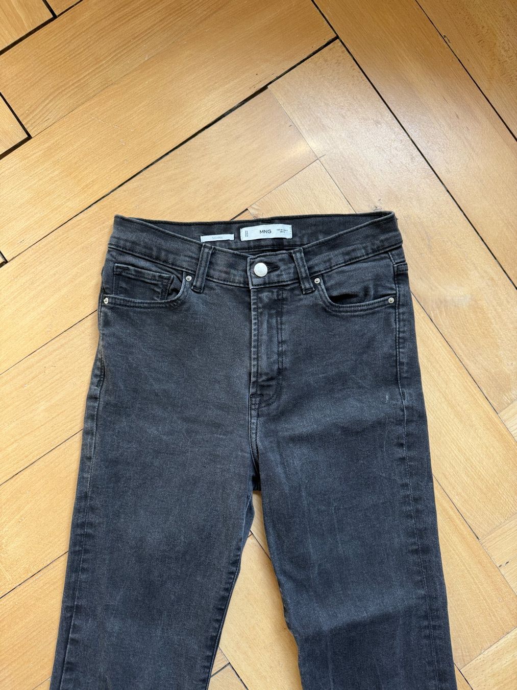 Mango Jeans: MANGO Sienna Jeans schwarz 38 – Usato da Zürich venduto da Diazaio 1