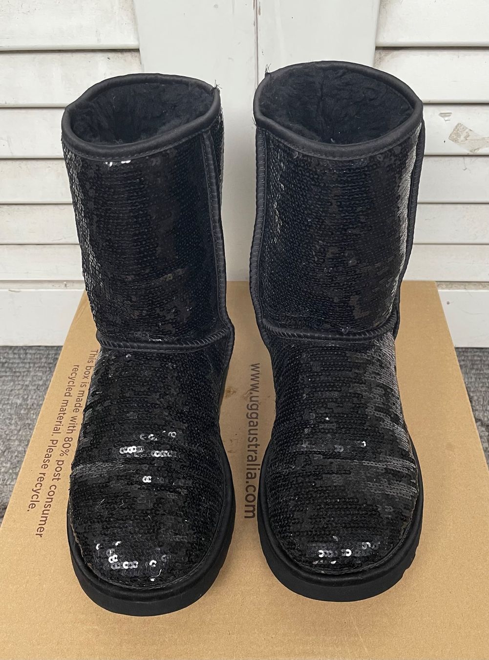 Ugg Damenschuhe: Wintertraum, UGG Classic Sequin Boots Gr.40 – Gebraucht aus Basel von Tashina