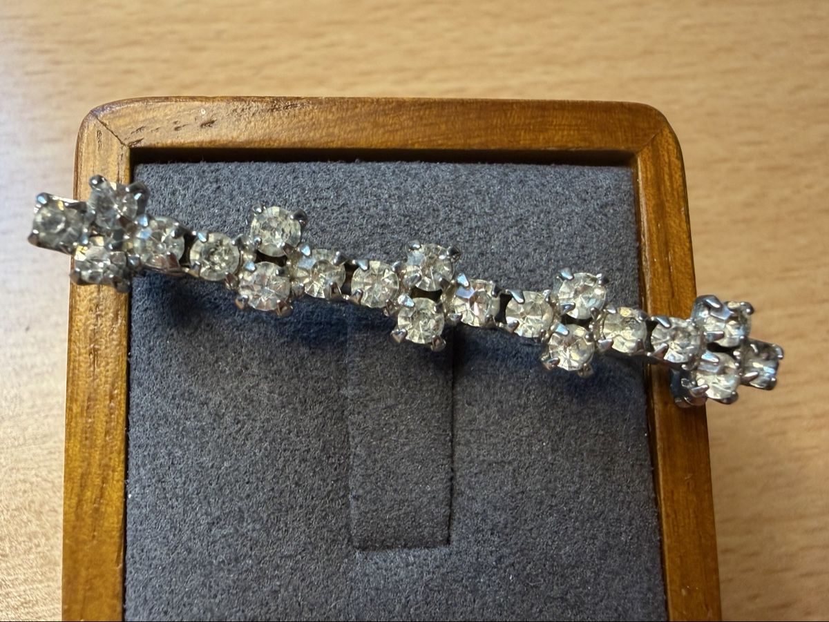 Broches & Aiguilles: Antike Strass-Brosche, 7 cm lang – D'occasion à Lamone par LaCantinaMagica