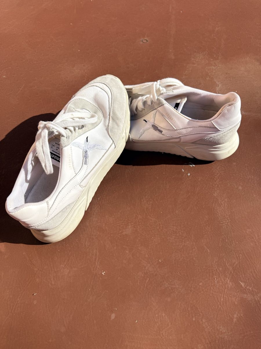 Axel Arigato Herrenschuhe: Axel Arigato baskets plateforme, taille 44, blanc, été – Gebraucht aus Vétroz von est_xyr5 1