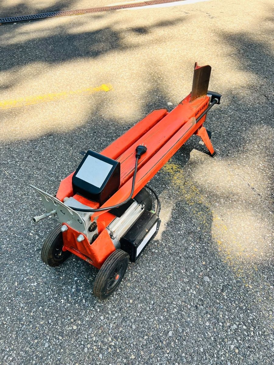 Tutte le macchine: Holzspaltmaschine 220 Volt bis 53 cm  – Usato da Urdorf venduto da mas_5wfz 2