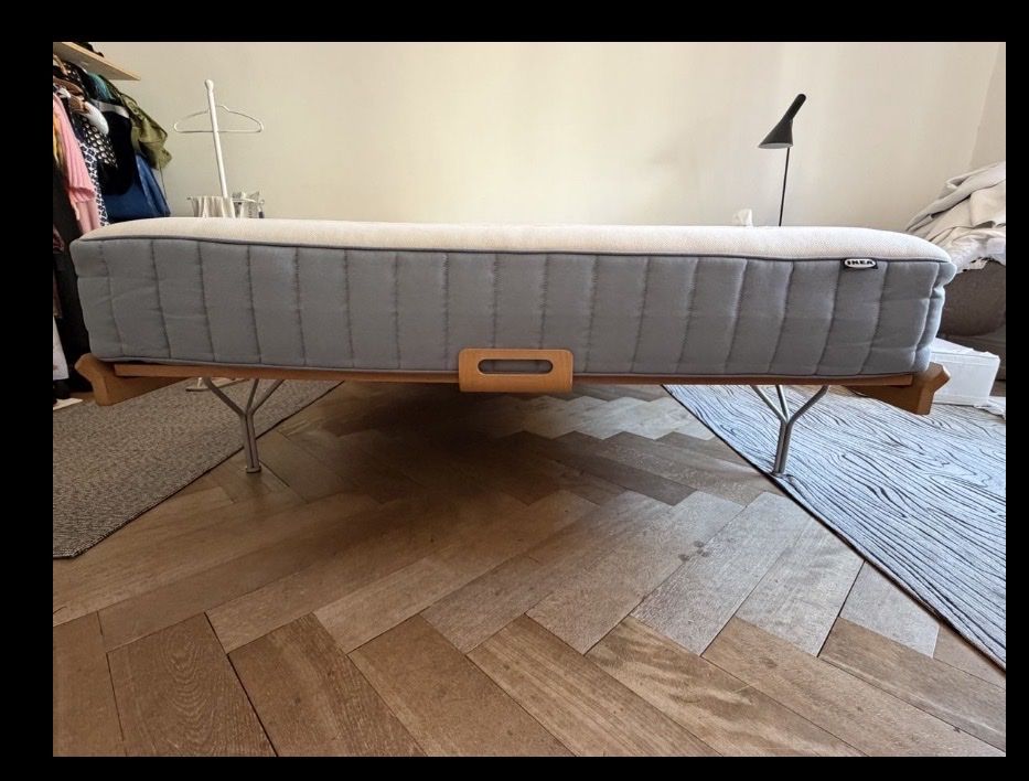 Lits: THUT BETT 140x 200  CH DESIGN – D'occasion à Gockhausen par Yvee 4