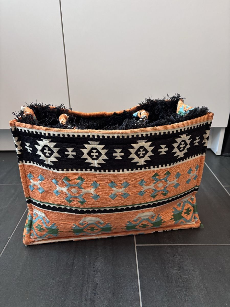Borse da donna: Tasche Sorena Greece  – Usato da Uster venduto da bat_f22x 2
