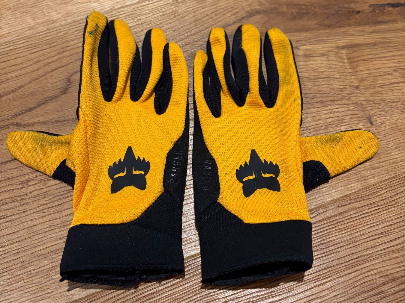 Fox Kinderhandschuhe: Handschuhe FOX gelb Grösse YS – Gebraucht aus Steffisburg von ChvF