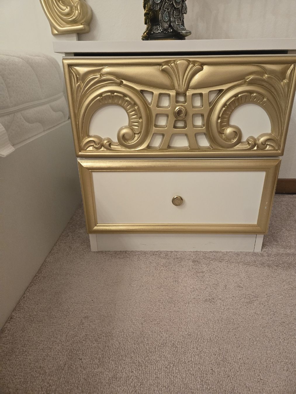 Betten: Schlafzimmer komplett.  – Gebraucht aus thun von Matina 3