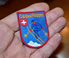 VINTAGE Badge COL DES MOSSES nos ST. GALLER STICKEREI