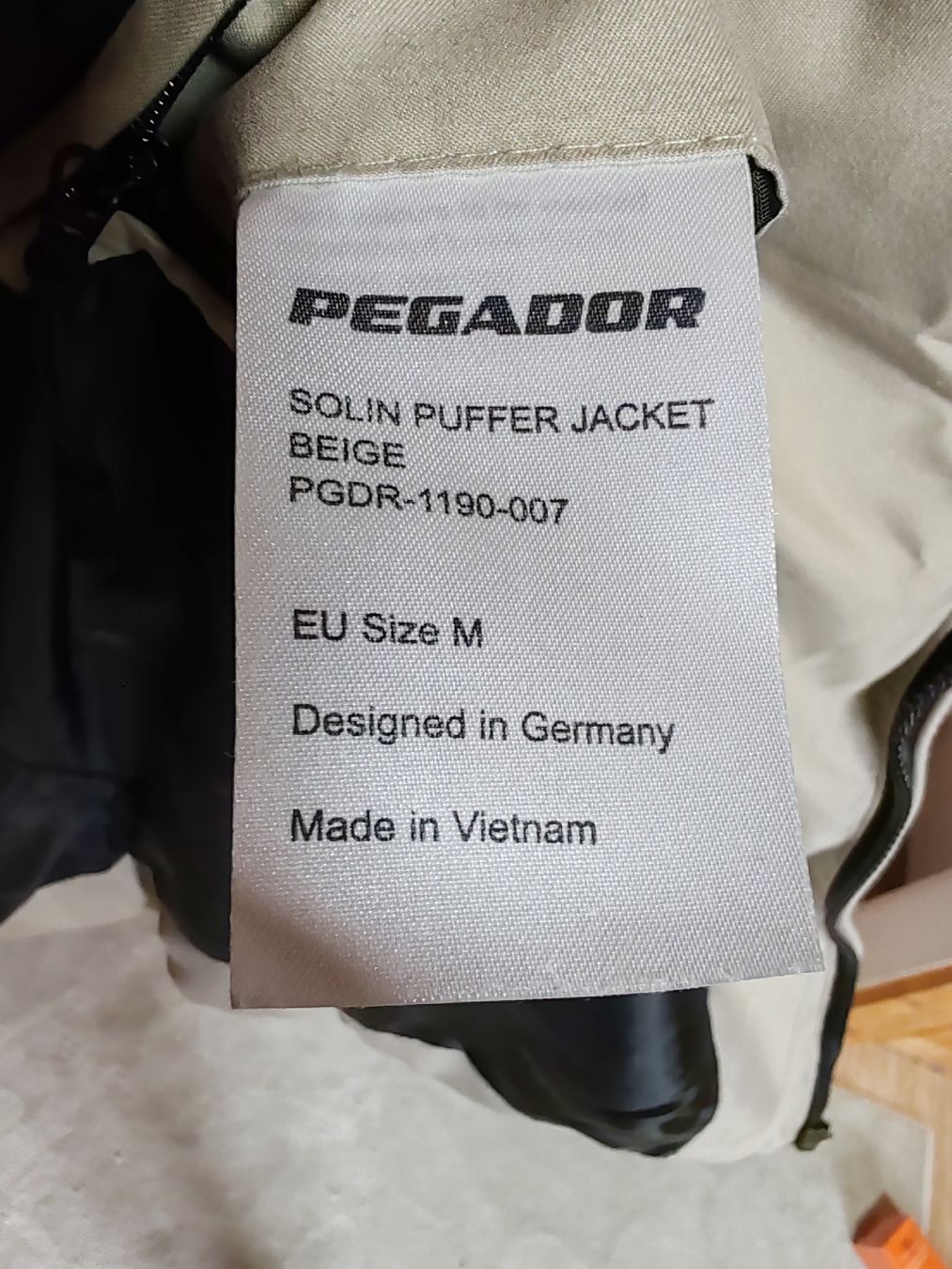 Pegador Jacken: Pegador Solin Puffer Jacket Beige, Grösse M, Winter Jacke – Gebraucht aus Untervaz von DoniWii1985 5