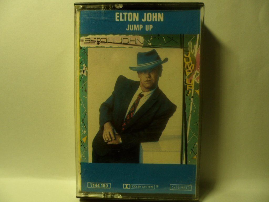 Musicassette: ELTON JOHN  JUMP UP – Nuovo (secondo la descrizione) da Langnau i. E. venduto da gf2_29jt