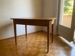 Table bureau fribourgeois